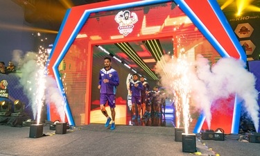 Players arrive for their match in Ultimate Kho Kho