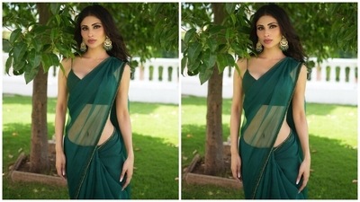 Meanwhile, apart from Mouni Roy, Ranbir Kapoor and Alia Bhatt, Brahmāstra: Part One – Shiva also stars Amitabh Bachchan, Nagarjuna, and Shah Rukh Khan. Additionally, Mouni is set to play the role of an antagonist in Brahmastra. (Instagram)