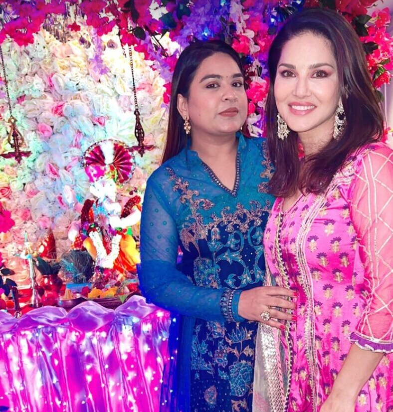On Instagram Stories, she posted pictures with all her friends who came visiting. Sunny has installed a beautiful, floral setup for Lord Ganesha at her home.
