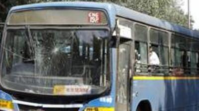 The bus driver objected to creating a ruckus inside the PMPL bus; however, one of the accused threatened to smash the windshield of the bus, said police. (REPRESENTATIVE PHOTO) The bus driver objected to creating a ruckus inside the PMPL bus; however, one of the accused threatened to smash the windshield of the bus, said police. (REPRESENTATIVE PHOTO)