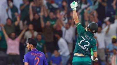 Asif Ali was dismissed by Arshdeep Singh with 2 balls left in the match and Pakistan needing two runs to win. They ran the two off the penultimate ball and sealed victory (Pakistan Cricket Twitter) Asif Ali was dismissed by Arshdeep Singh with 2 balls left in the match and Pakistan needing two runs to win. They ran the two off the penultimate ball and sealed victory (Pakistan Cricket Twitter)