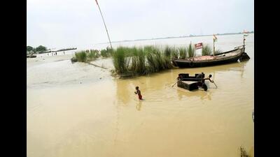 At Digha Janardan Ghat in Patna on Sunday. (Santosh Kumar/HT Photo) At Digha Janardan Ghat in Patna on Sunday. (Santosh Kumar/HT Photo)