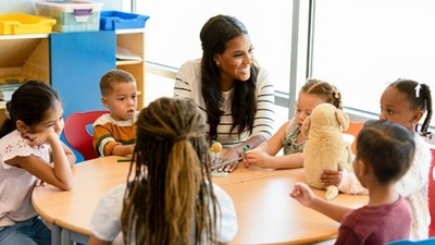 Teachers’ Day 2022:&nbsp;Tips to make you teachers feel special on this day (Unsplash)