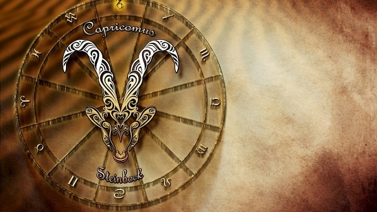 Capricorn Daily Horoscope for September 5 2022 Authority at work