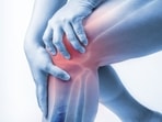 Osteoarthritis: Watch out for these 4 signs that indicate knee replacement surgery may be your best option (Twitter/JWatch) Osteoarthritis: Watch out for these 4 signs that indicate knee replacement surgery may be your best option (Twitter/JWatch)