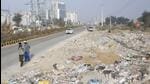 With the machines out of action, dust has accumulated along major roads such as Golf Course Extension Road, Southern Peripheral Road, Sohna Road, and Dwarka Expressway. (HT ARCHIVE) With the machines out of action, dust has accumulated along major roads such as Golf Course Extension Road, Southern Peripheral Road, Sohna Road, and Dwarka Expressway. (HT ARCHIVE)