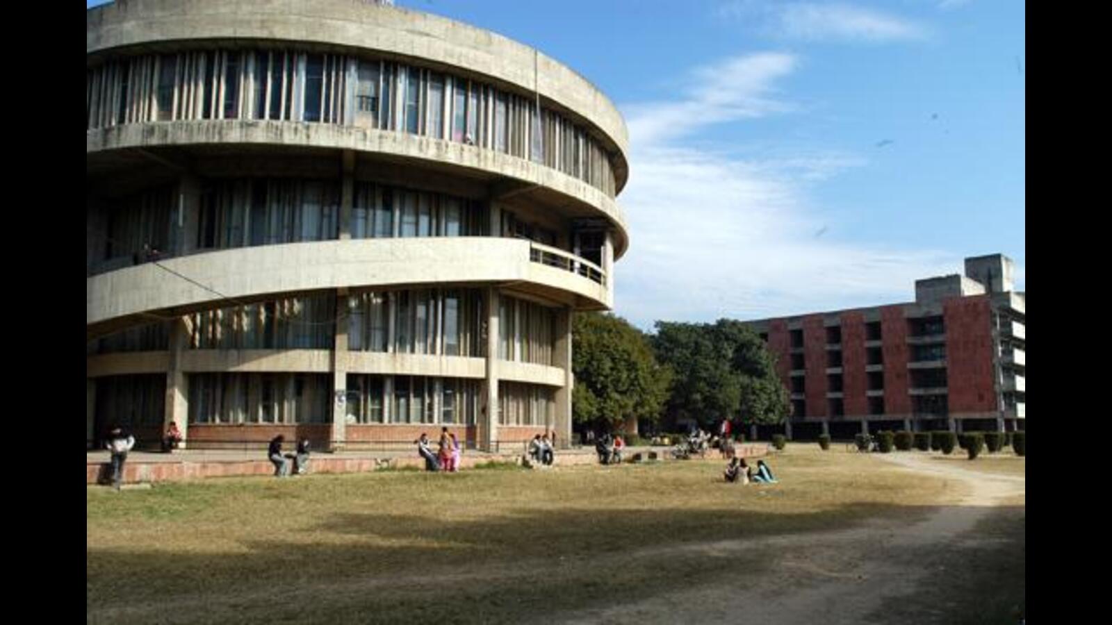 PU Teachers Set To Get Revised Scales As Punjab Announces 
