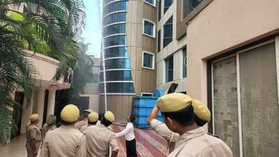 Police carrying out fire-safety check drive in hotels in Varanasi on Monday. (ht photo)