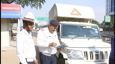 he traffic police also said that they levy an average of 2,000-3,000 fines for wrong parking every month, which carries a fine of ₹500 for a first offence and ₹1,500 for repeated violations. (Representative image/HT Archive) he traffic police also said that they levy an average of 2,000-3,000 fines for wrong parking every month, which carries a fine of ₹500 for a first offence and ₹1,500 for repeated violations. (Representative image/HT Archive)