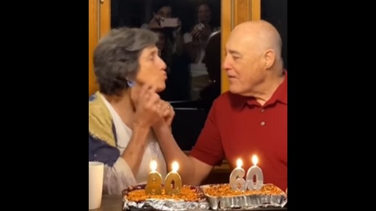 The grandparents who met in 7th grade on their 80th birthday.&nbsp;(TikTok/@sydneygbrown)