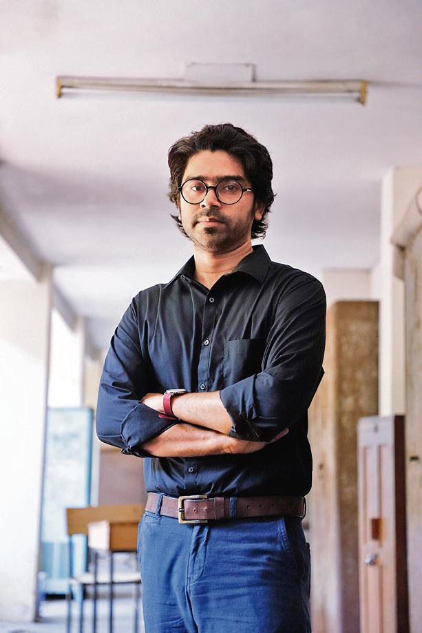 Aman Nawaz, an assistant professor of English Literature, is popular among students for his uncanny resemblance to the professor from Money Heist. (Photo: Shantanu Bhattacharya/HT) Aman Nawaz, an assistant professor of English Literature, is popular among students for his uncanny resemblance to the professor from Money Heist. (Photo: Shantanu Bhattacharya/HT)