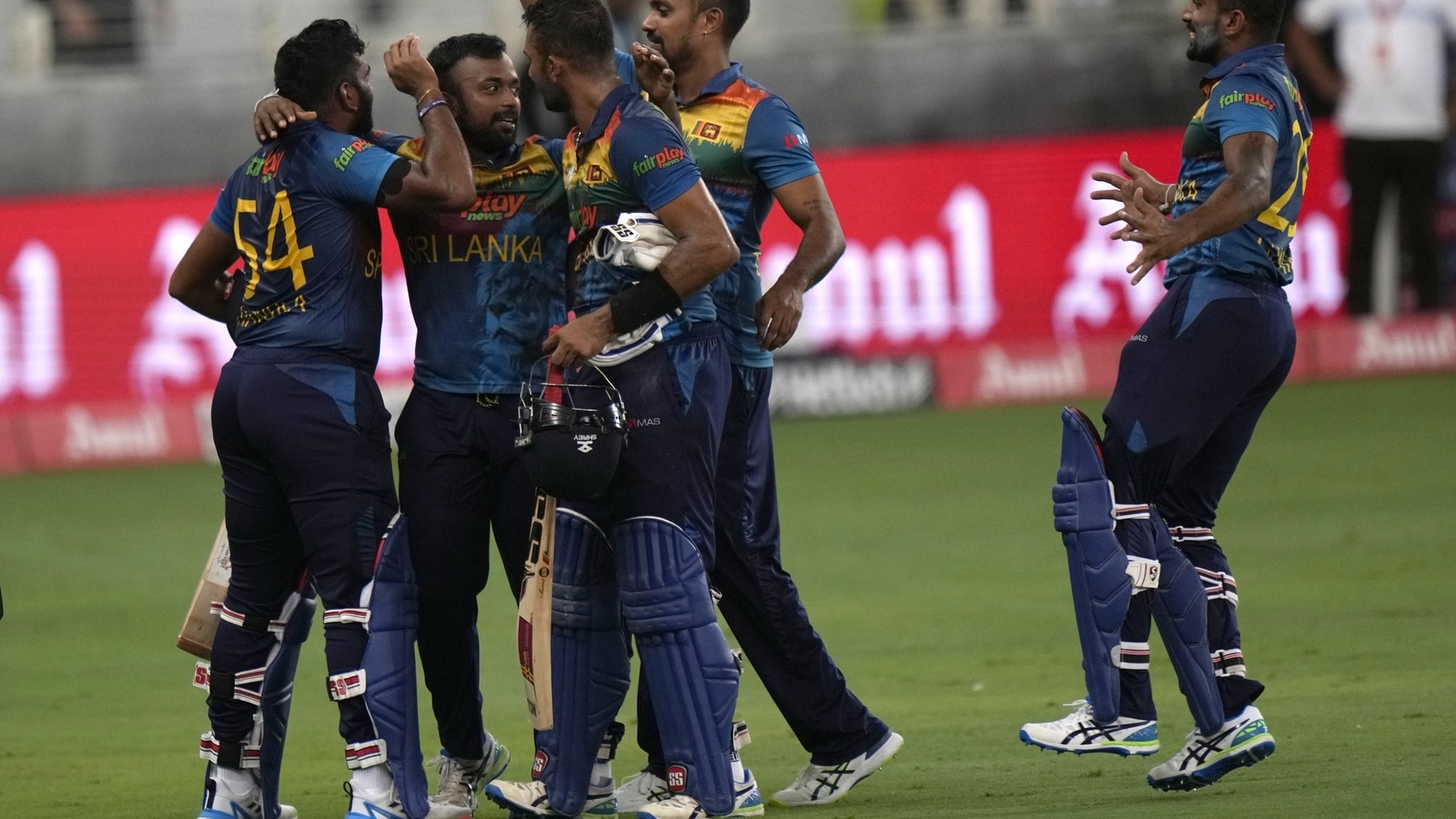 India vs Sri Lanka Highlights, Asia Cup 2022 SL hold nerves to beat IND by six wickets in Super 4 thriller in Dubai Hindustan Times