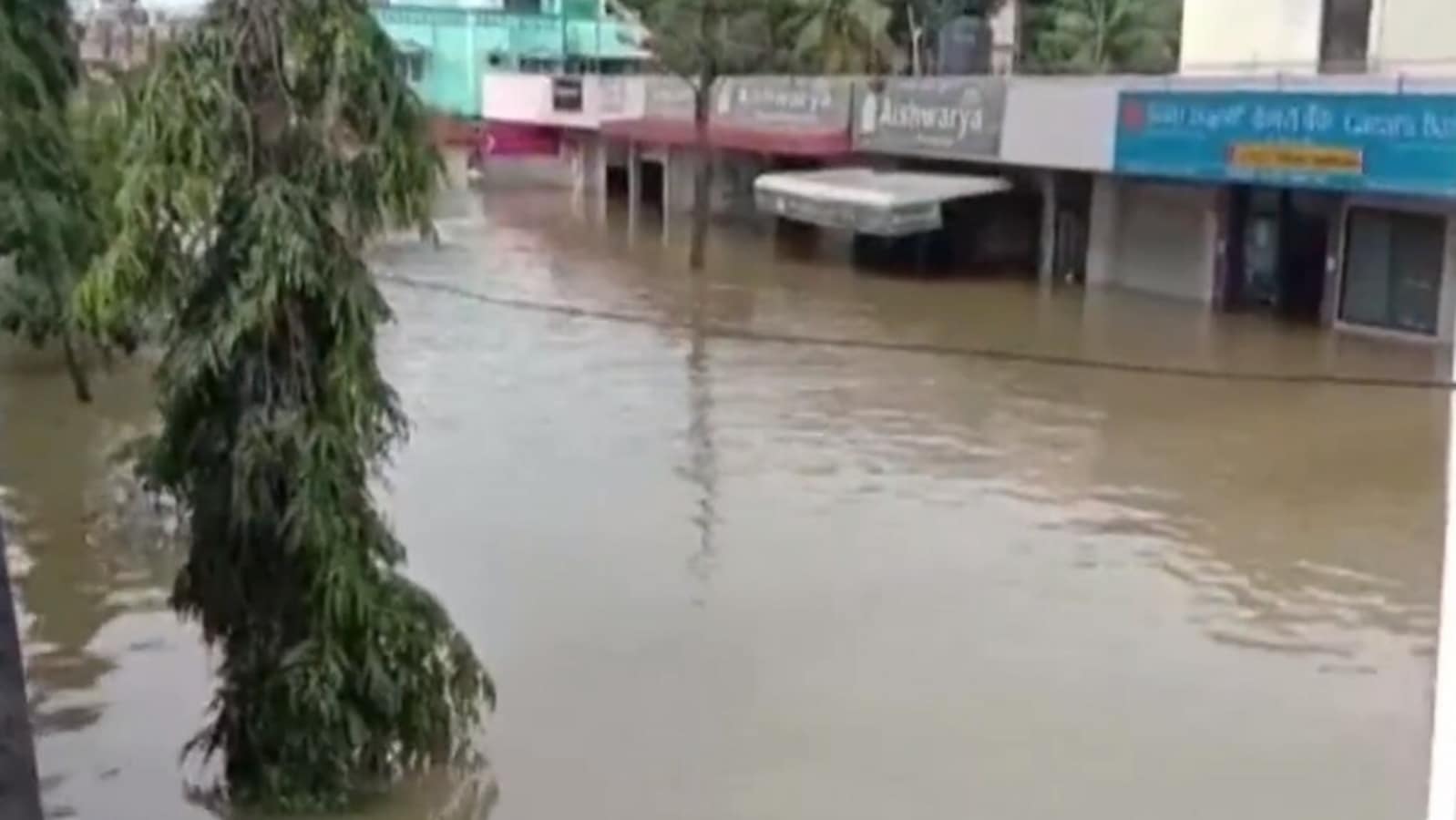 Bengaluru Sees Severe Waterlogging After Wettest September Day Since ...