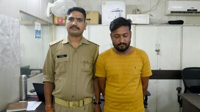According to Reeta Yadav, in-charge of cyber crime police station in Sector 36, Noida, the suspect has been identified as Shoaib Mansoori, a resident of Devas, Madhya Pradesh. (Sunil Ghosh/HT Photo)
