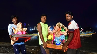Till early Tuesday morning, 48,029 idols were immersed, including 41,340 household idols, 429 sarvajanik (public) idols and 6,260 idols of Goddess Gauri, the official said, adding that no untoward incident was reported. (HT Photo/Bhushan Koyande) Till early Tuesday morning, 48,029 idols were immersed, including 41,340 household idols, 429 sarvajanik (public) idols and 6,260 idols of Goddess Gauri, the official said, adding that no untoward incident was reported. (HT Photo/Bhushan Koyande)