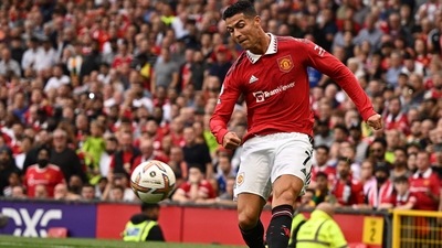 Cristiano Ronaldo in action for Manchester United. (AFP) Cristiano Ronaldo in action for Manchester United. (AFP)