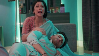 Anupamaa written update September 6: Anuj collapses in front of Anupamaa.