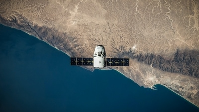 Satellite phones use constellation of satellites to communicate. (Photo by SpaceX on Unsplash) Satellite phones use constellation of satellites to communicate. (Photo by SpaceX on Unsplash)