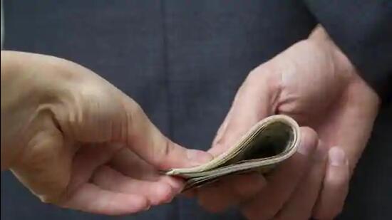 Punjab vigilance bureau during its anti-corruption campaign on Tuesday, has registered a corruption case against Sukhwinder Singh, clerk, posted in District Education Officer (Secondary), Fazilka, for accepting bribe of <span class='webrupee'>₹</span>2,000. (Image for representational purpose)