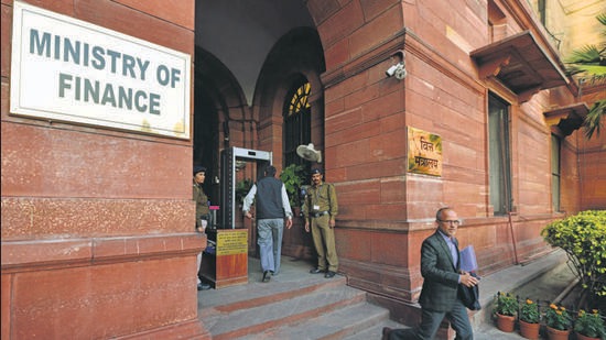 The finance ministry said the total amount of revenue deficit grants released to the States in 2022-23 has gone up to Rs. 43,100.5 crore. (Mint File Photo)