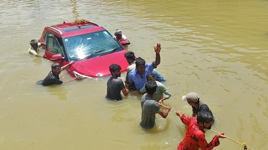 More than 50 areas will get affected including prime areas like Sadashivanagar, Indiranagar, Vasanthnagar and Malleshwaram.(REUTERS)