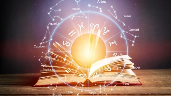 Career Horoscope Today: Get daily astrological predictions on career for your zodiac signs