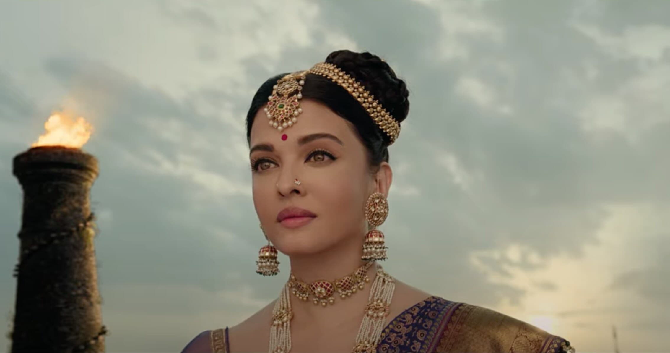 Ponniyin Selvan I box office: Aishwarya Rai plays Nandini in the Mani Ratnam movie. Ponniyin Selvan I box office: Aishwarya Rai plays Nandini in the Mani Ratnam movie.