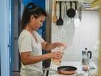 Can you lose weight by consuming less oil? A nutritionist answers Can you lose weight by consuming less oil? A nutritionist answers
