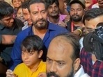 Ajay Devgn, his son Yug, Kajol and Revathy on their way to the Lalbaugcha Raja. Ajay Devgn, his son Yug, Kajol and Revathy on their way to the Lalbaugcha Raja.
