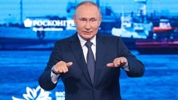 Presidente russo Vladimir Putin Notícias: O presidente russo Vladimir Putin participa do Fórum Econômico Oriental na Rússia.