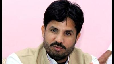 PPCC chief AmArinder Singh Raja Warring said the AAP government has pushed the state into bankruptcy as it has not been able to pay salaries to its employees. (Sanjeev Kumar/HT)