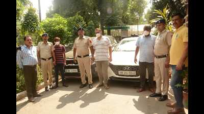 The gang members in the custody of Chandigarh Police on Wednesday. (HT Photo) The gang members in the custody of Chandigarh Police on Wednesday. (HT Photo)