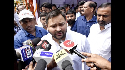 Tejashwi Prasad Yadav pulled up the doctors and senior officials at the Patna Medical College Hospital (PMCH) after his surprise visit. (ANI) Tejashwi Prasad Yadav pulled up the doctors and senior officials at the Patna Medical College Hospital (PMCH) after his surprise visit. (ANI)