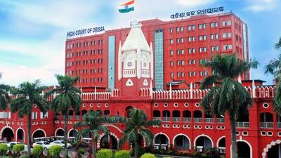 The Orissa high court has asked the three men convicted along with Dara Singh, who are out on bail to surrender, by September 23 (Orissahighcourt.nic.in)