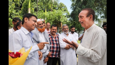 Former chief minister Ghulam Nabi Azad, who recently quit Congress party, interacts with his supporters in Jammu on Wednesday. (PTI) Former chief minister Ghulam Nabi Azad, who recently quit Congress party, interacts with his supporters in Jammu on Wednesday. (PTI)
