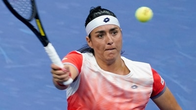 Ons Jabeur, of Tunisia, returns a shot to Ajla Tomljanovic, of Austrailia, during the quarterfinals of the U.S. Open tennis championships, Tuesday, Sept. 6, 2022, in New York. (AP) Ons Jabeur, of Tunisia, returns a shot to Ajla Tomljanovic, of Austrailia, during the quarterfinals of the U.S. Open tennis championships, Tuesday, Sept. 6, 2022, in New York. (AP)