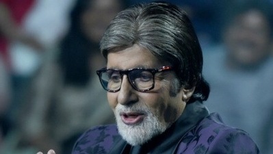Amitabh Bachchan on the sets of Kaun Banega Crorepati.