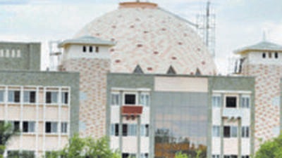 Municipal commissioner Vikram Kumar has placed the proposal to return the 16-acre plot at Parvati to its owner before PMC standing committee. (HT FILE)