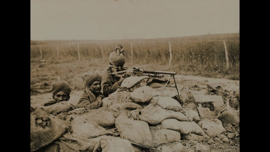 Indian Army men fighting at Flanders in 1914-15. (Indian Army photograph / Wikimedia Commons)