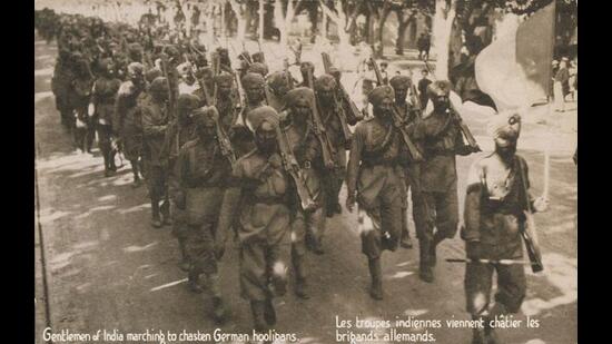 Indian soldiers marching against the Germans in WW1, 1914. (Wikimedia Commons) Indian soldiers marching against the Germans in WW1, 1914. (Wikimedia Commons)