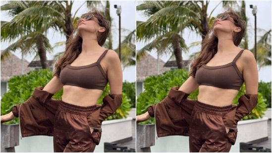 Aamna wore her tresses open in messy beach wavy curls as she posed for the outdoor photoshoot. “Messy hair and I don’t care,” read her caption.(Instagram/@aamnasharifofficial)
