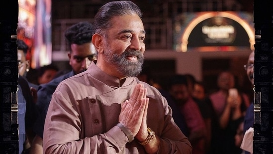 Kamal Haasan who also was part of the event revealed that he too wanted to make Ponniyin Selvan. “When I got the rights of Ponniyin Selvan, Sivaji also said that Rajinikanth would be perfect for Vandhiyathevan. I asked him 'what about me?', Sivaji said 'you be Aditya Karikalan'.”