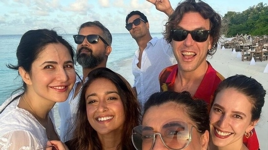 Katrina Kaif celebrated her birthday in Maldives with her friends and Ileana was also there.&nbsp;