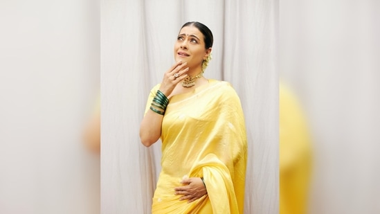 Kajol completed her traditional look with a small Marathi-style bindi and the most expensive jewellery a woman can wear, her smile.(Instagram/@kajol)