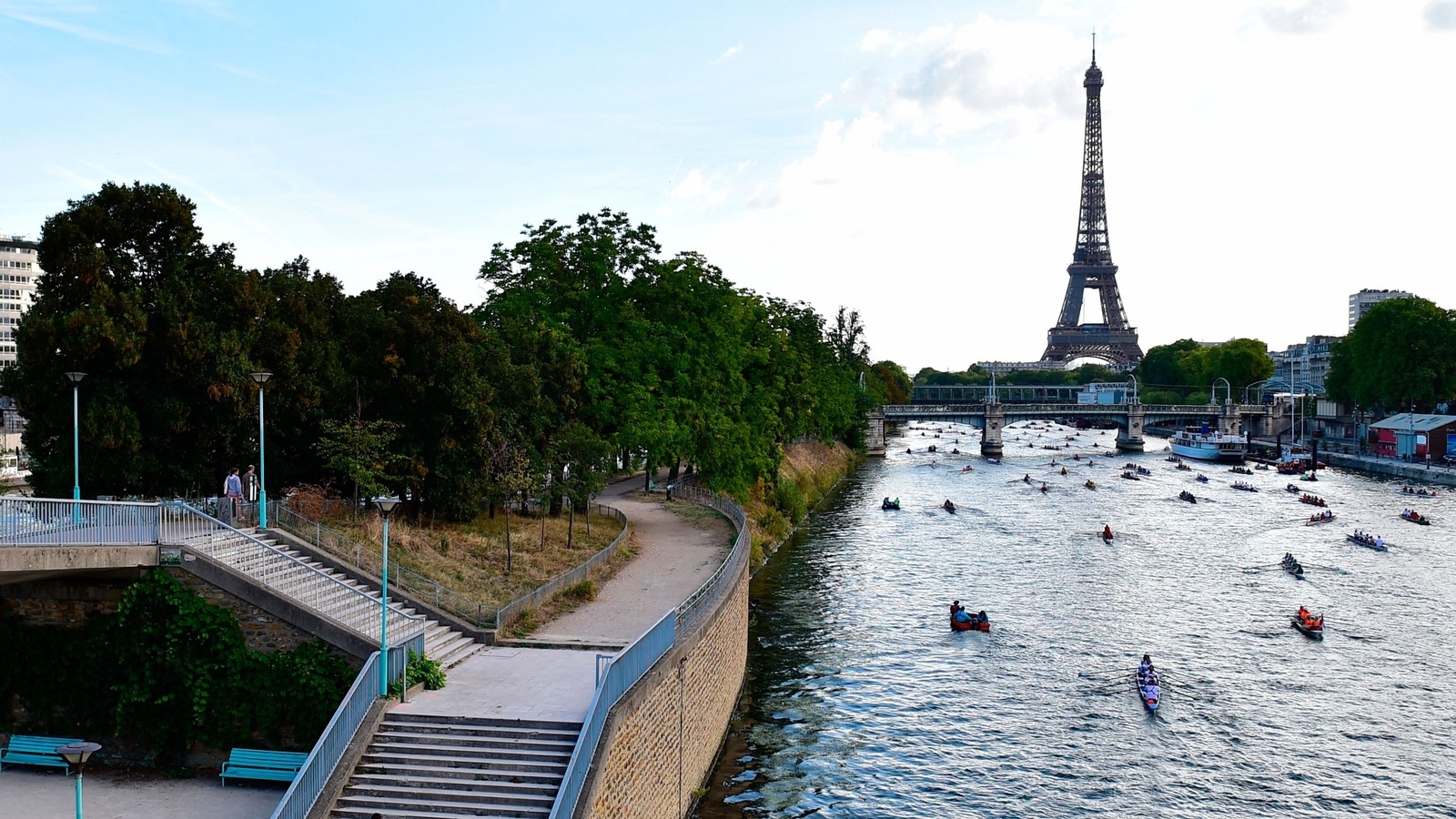 vintage eiffel tower twitter background