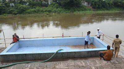 PMC has arranged 204 mobile tanks in addition to 303 artificial ponds for immersion of idols on Friday. (HT)