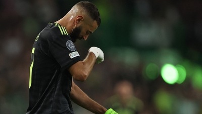 Champions League - Group H - Celtic v Real Madrid - Celtic Park, Glasgow, Scotland, Britain - September 6, 2022 Real Madrid's Karim Benzema walks off the pitch after being substituted (Action Images via Reuters)
