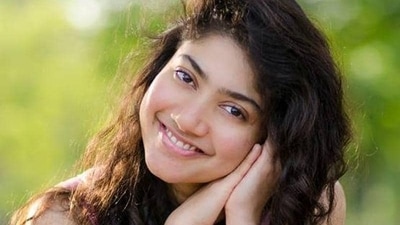 Sai Pallavi shared a long heartfelt note on Twitter that read, "Onam Ashamsakal to all you lovely people. May you be immersed in joy, spread love and pls share Sadhya with friends like me who don’t have access to it.." (SaiPallavi.S/Facebook | IamVarunTej/Facebook) Sai Pallavi shared a long heartfelt note on Twitter that read, "Onam Ashamsakal to all you lovely people. May you be immersed in joy, spread love and pls share Sadhya with friends like me who don’t have access to it.." (SaiPallavi.S/Facebook | IamVarunTej/Facebook)