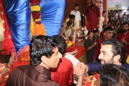 Ranbir Kapoor meeting Sonu Sood. Ranbir Kapoor meeting Sonu Sood.