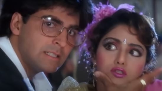 Sri Davi Sex Blue Print Movies Sex - When Akshay Kumar tried to calm down an energetic Sridevi. Watch |  Bollywood - Hindustan Times